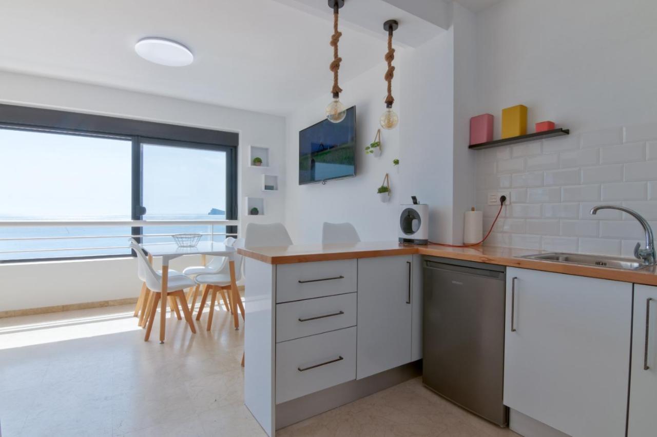 Luminoso Apartamento En Primera Linea De Playa ベニドルム エクステリア 写真
