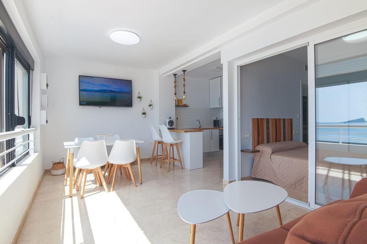 Luminoso Apartamento En Primera Linea De Playa ベニドルム エクステリア 写真